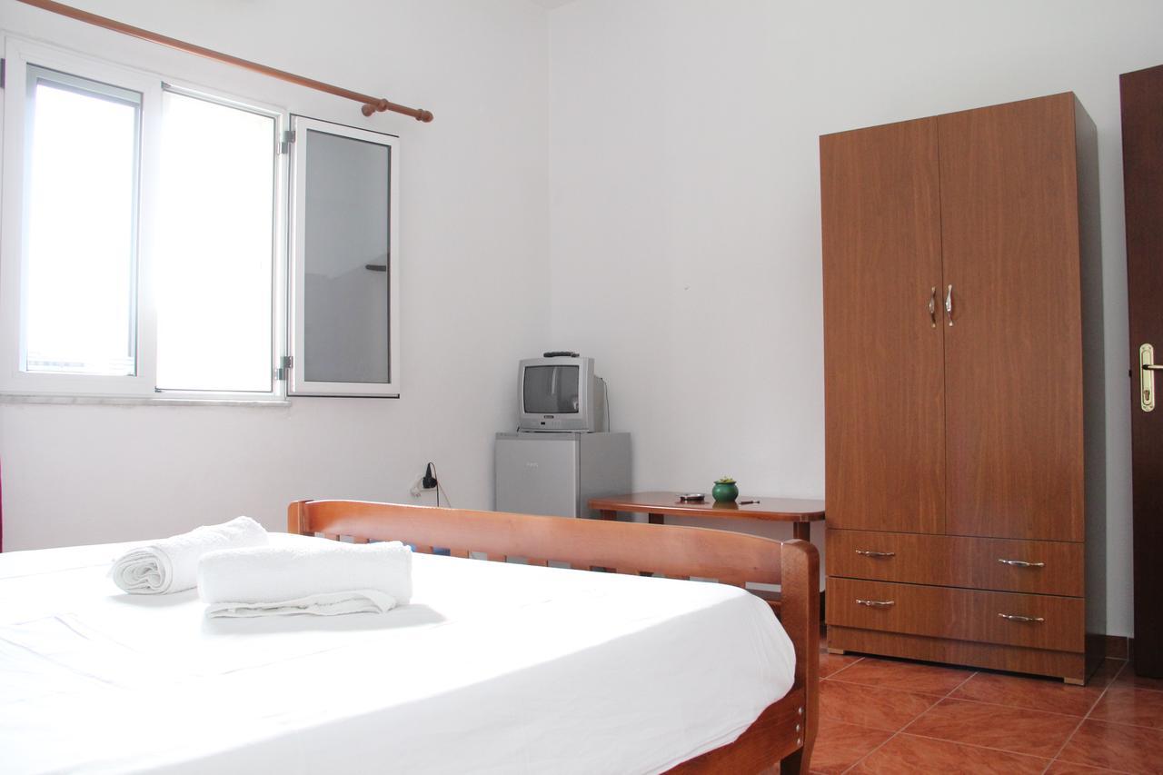 Hotel Italia ติรานา ภายนอก รูปภาพ